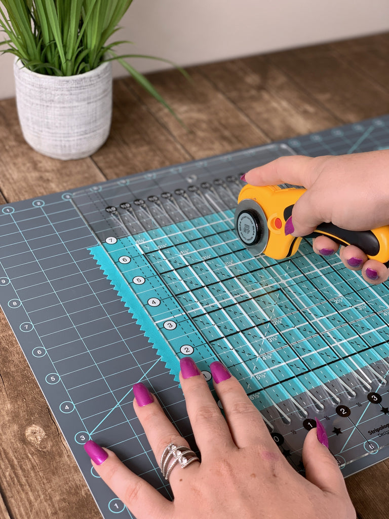 Creative Grids Cutting Mat 18" x 24" CGRMAT1824 Rulers GE Designs   